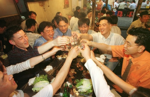 한국의 회식 문화 – The Korean get-together/dining together