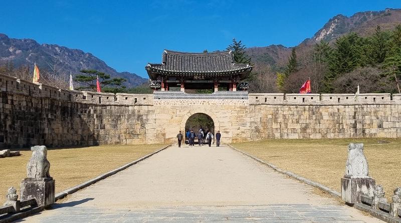 ▲ 경북 문경시 문경새재 제1관문 주흘관. Juheulgwan Gate is the No. 1 gate at Mungyeongsaejae Pass in Mungyeong, Gyeongsangbuk-do Province. (아흐메트쟈노바 아이슬루 기자 aisylu@korea.kr - Aisylu Akhmetzianova) 