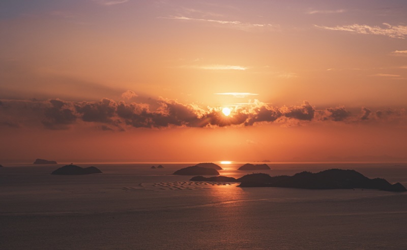 ▲ 전남 해남 땅끝전망대 9층에서 바라본 일몰 전경. This sunset is seen from the ninth floor of the observatory in Ttanggeut Village of Haenam-gun County, Jeollanam-do Province (Travie - 여행 매거진 트래비)  