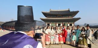 색다른 K-컬처와 지역관광 즐기세요···‘2024 한국방문의 해’ 10대 사업 – 10 projects of Visit Korea Year to boost cultural, provincial tourism 색다른 K-컬처와 지역관광 즐기세요···‘2024 한국방문의 해’ 10대 사업 - 10 projects of Visit Korea Year to boost cultural, provincial tourism