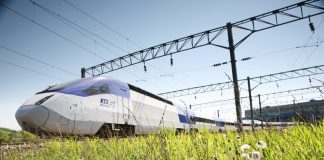 ‘KTX’ 개통 20년···10억 명 발이 됐다 – Bullet train KTX marks 20th anniversary with billionth user