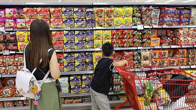 Supermarkets, Convenience Stores to Offer Discounts to Stabilize Food Prices