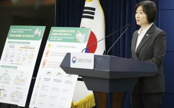 “병원 대신 집에서 노후를”···정부, 의료·요양 등 통합돌봄 시행 – Integrated medical-nursing care at home to start from March 27 "병원 대신 집에서 노후를"···정부, 의료·요양 등 통합돌봄 시행 - Integrated medical-nursing care at home to start from March 27