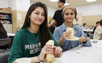 ‘이주 배경 아동 이익 보호 강화’···외국인 학생 부모 체류 24세까지 연장 – Parents of foreign youths can stay in Korea until latter turn 24 '이주 배경 아동 이익 보호 강화'···외국인 학생 부모 체류 24세까지 연장 - Parents of foreign youths can stay in Korea until latter turn 24