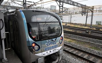 ‘남북연결’ 도라산역 오가는 관광열차 10일 운영 재개 – Tourist train service going to station near NK border resumed '남북연결' 도라산역 오가는 관광열차 10일 운영 재개 - Tourist train service going to station near NK border resumed