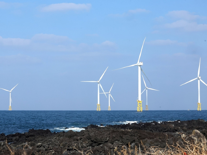 정부, 재생에너지 2030년까지 20%로 확대···100GW 조기 달성 – Schedule for raising share of green power moved up from 2030