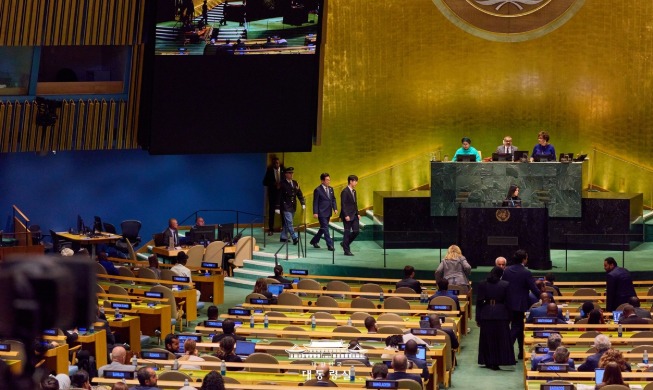 Korea on June 4 was elected to the United Nations (U.N.) Economic and Social Council for the 2027-29 term at the U.N. General Assembly in New York. Shown is President Lee Jae Myung on Sept. 23, 2025, delivering a keynote speech at the General Assembly Hall of U.N. headquarters in New York. (Cheong Wa Dae)
